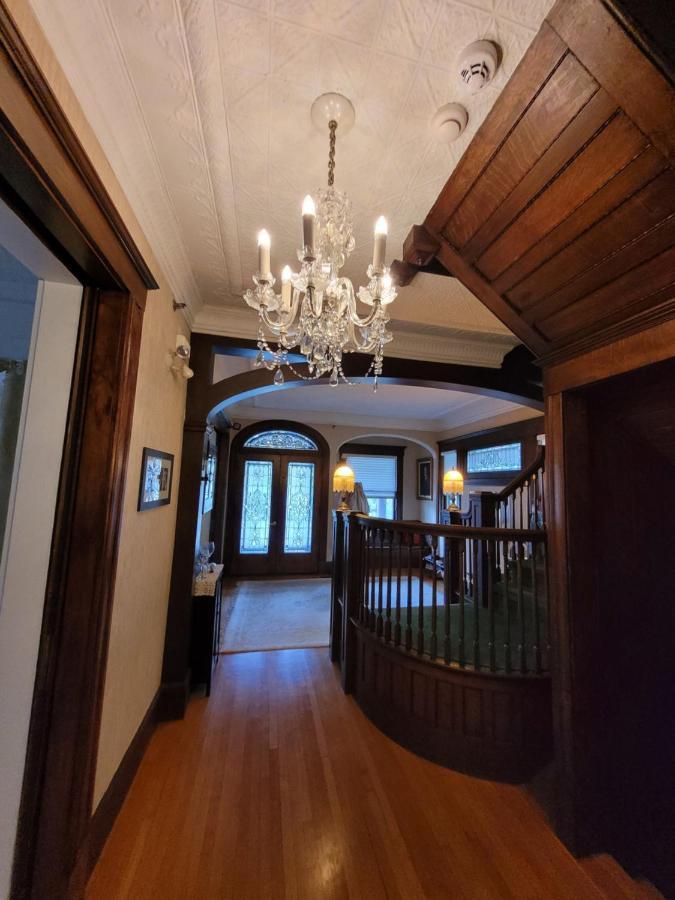 Ruby Manor Bed & Breakfast Gananoque Exteriér fotografie